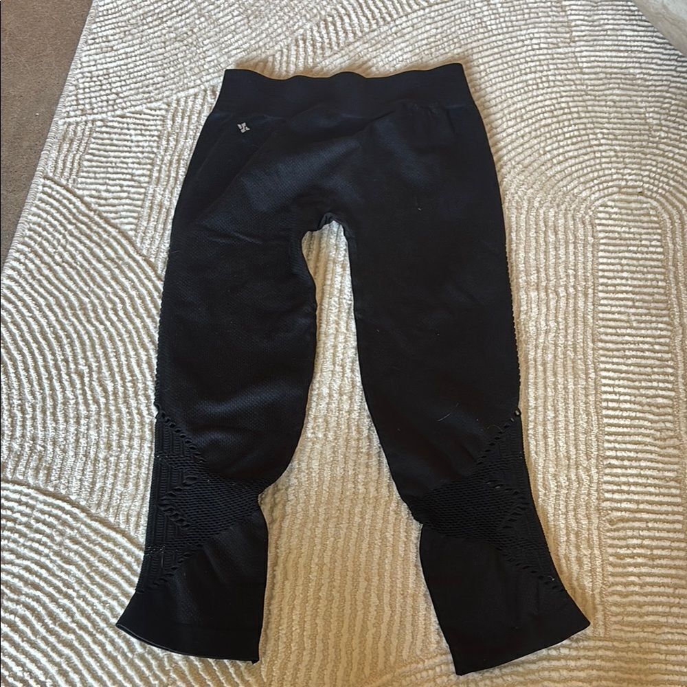 NUX Black Leggings Flattering Fit